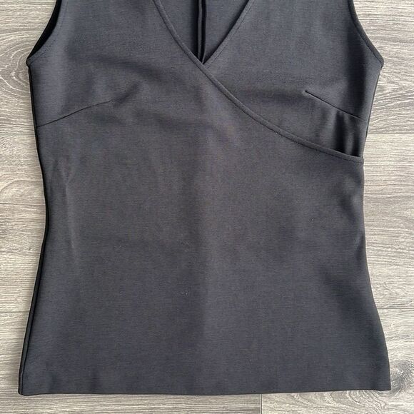 J.CREW 365 Faux Wrap Sleeveless Top XS Dark Gray Faded Black Stretch Minimalist - Picture 5 of 8